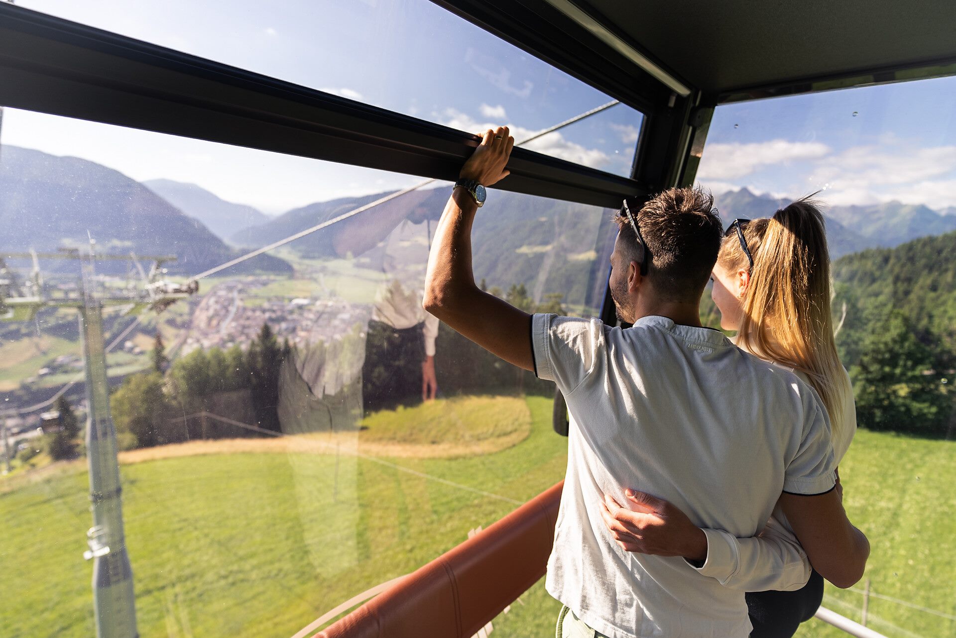 Blick aus der Rosskopf-Seilbahn auf Sterzing